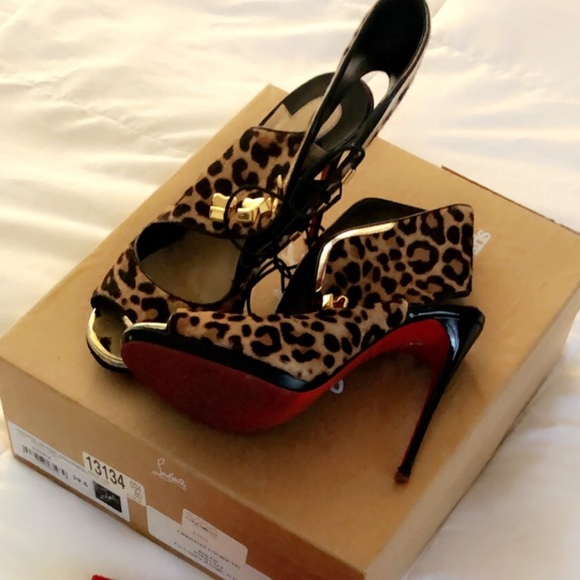 Christian Louboutin open toe booties - Picture 6 of 8